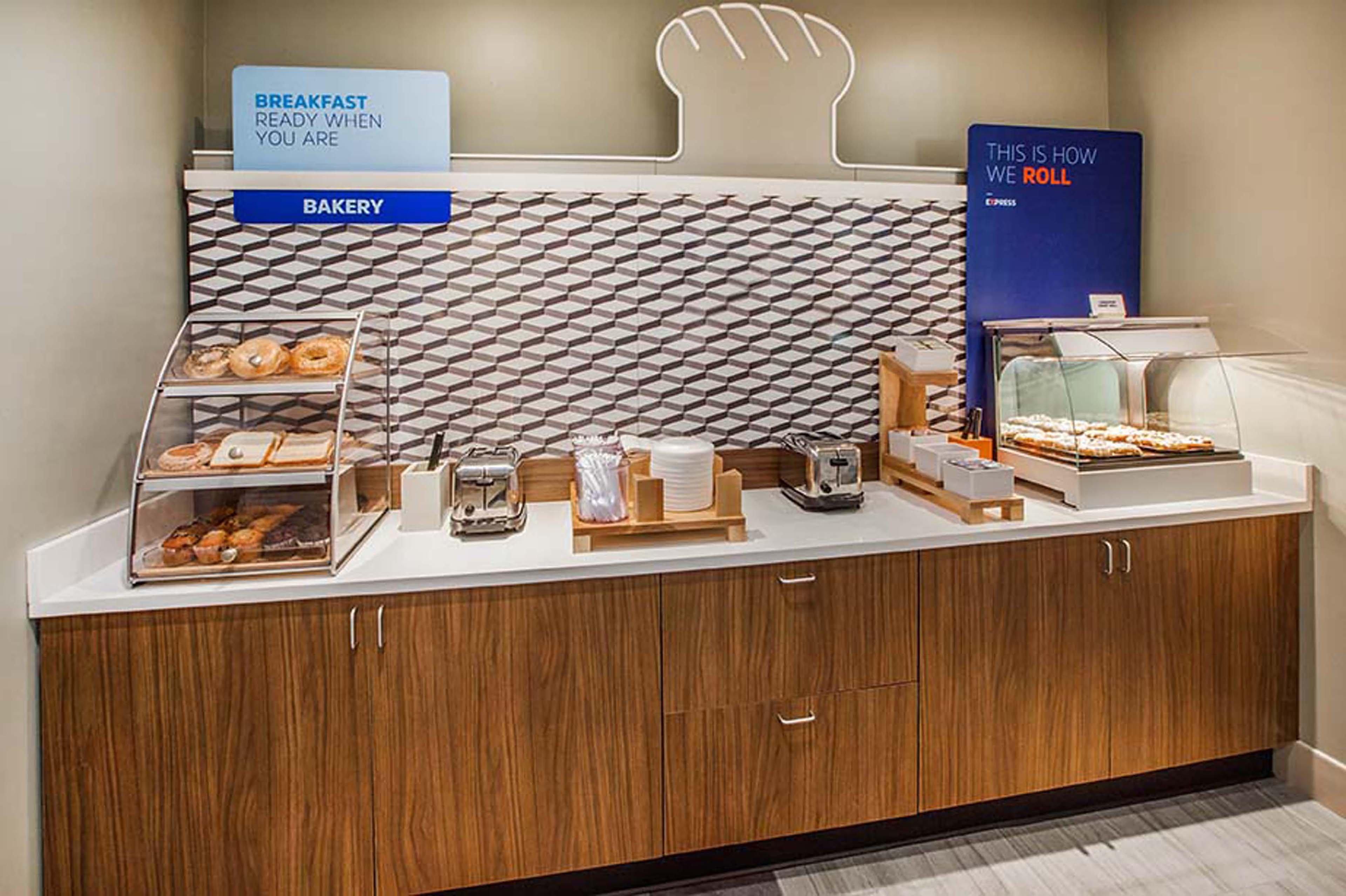 Express West-seawall By Ihg Galveston