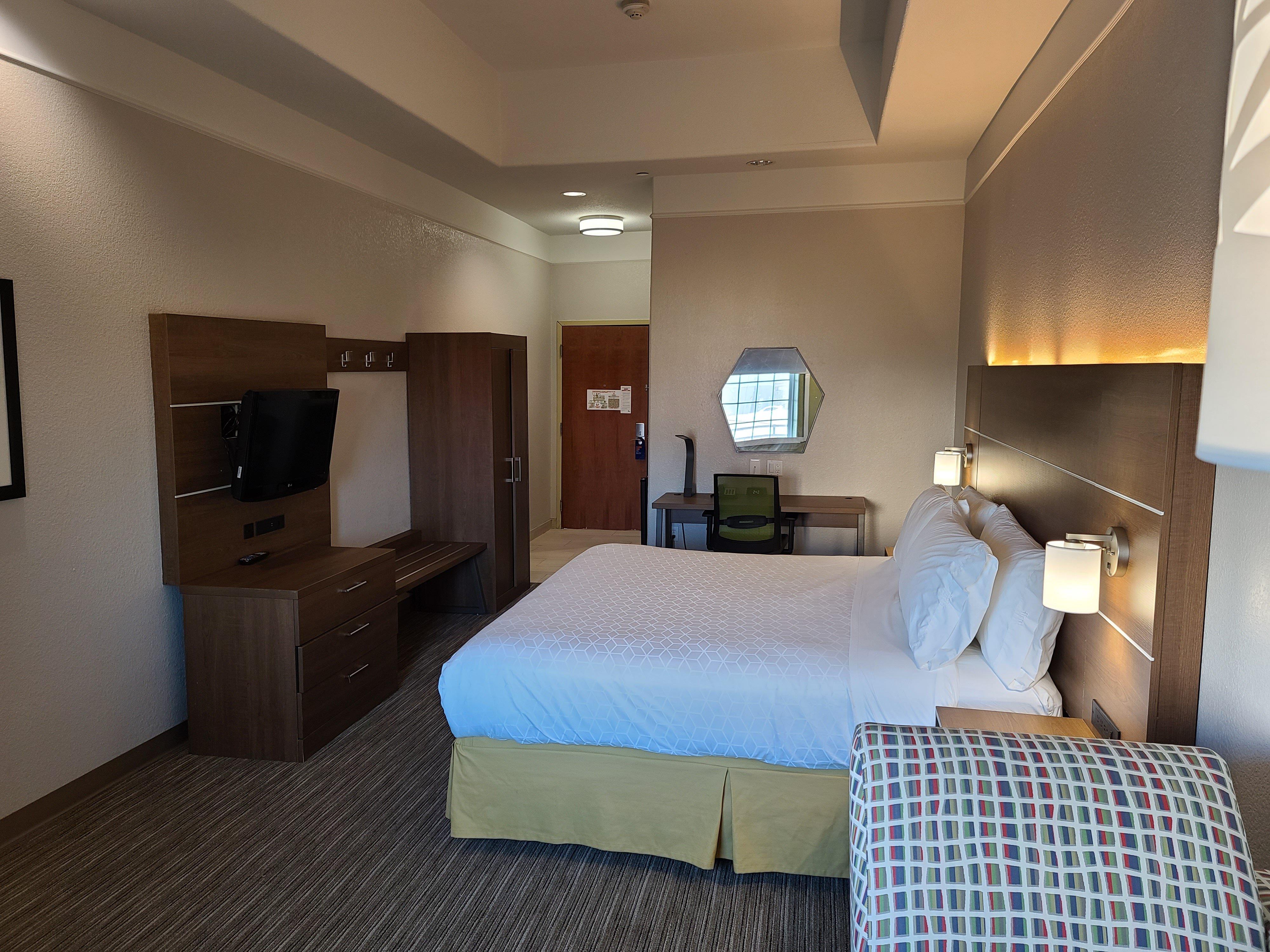 Express West-seawall By Ihg