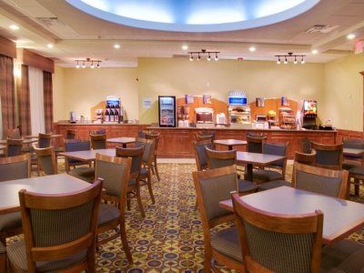 Express West-seawall By Ihg Hotel 3*