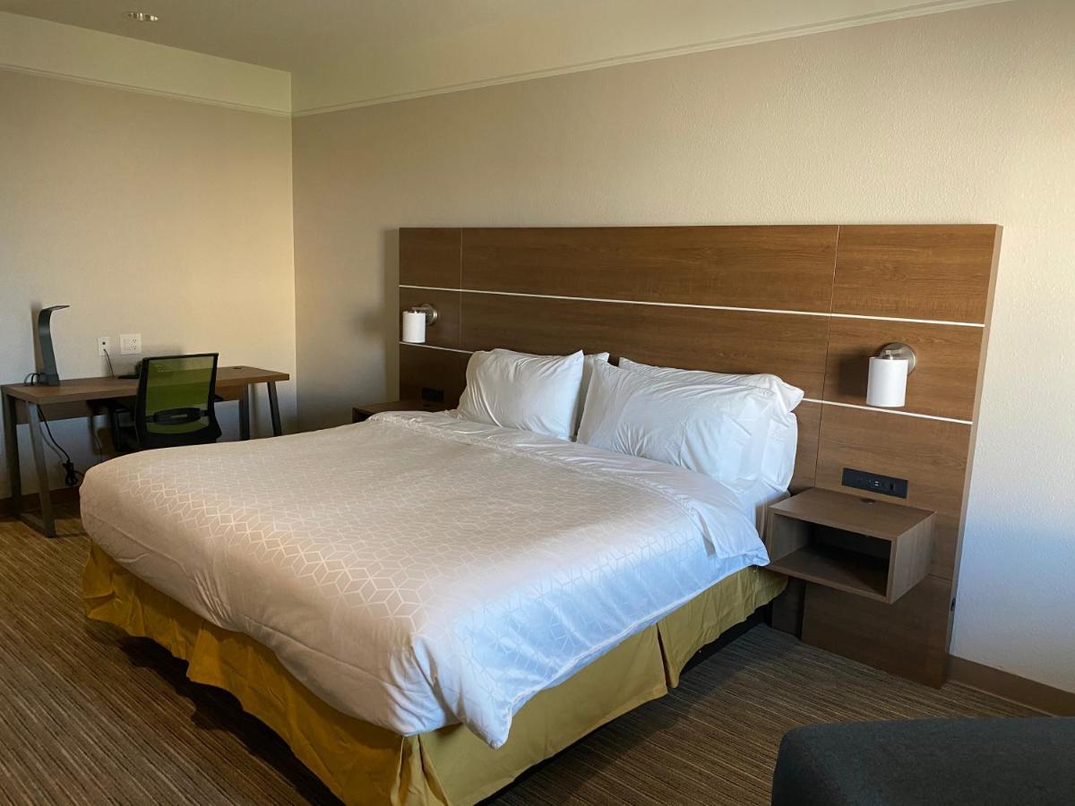 Holiday Express West-seawall By Ihg Hotel Galveston